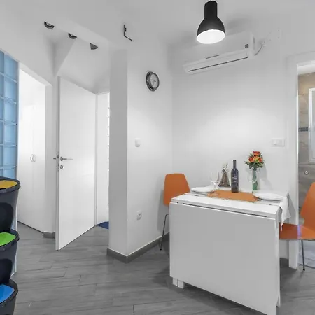 By The Sea Punat, Krk - 20527 Apartment